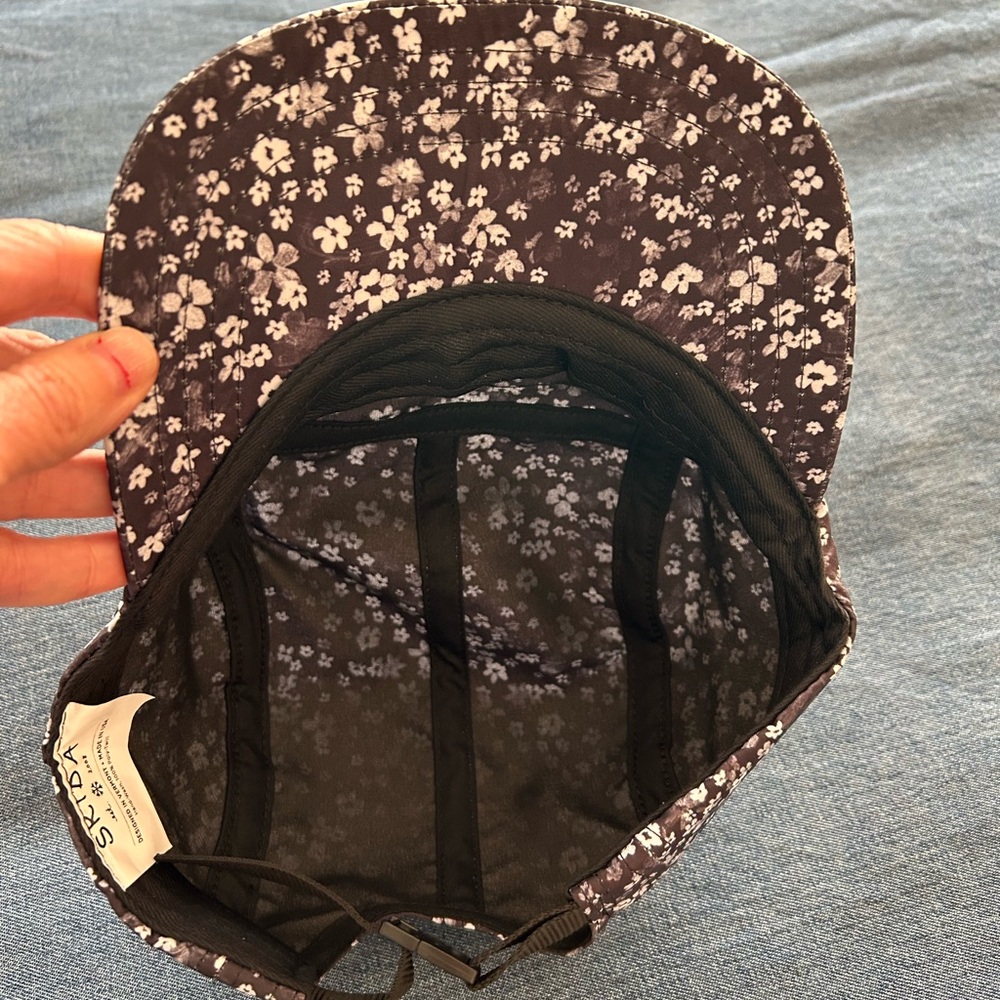 NWOT SKIDA Original Brim Hat. Color: Daisy Jones. Adjustable. Super cute! - Picture 6 of 10